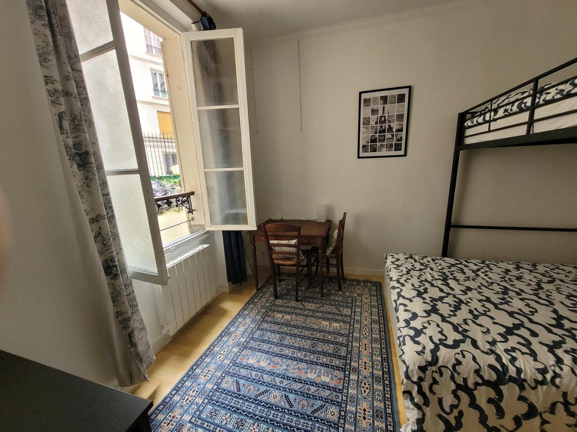 Cozy And Nice Homestay Room - Chambre D'Hote Paris Exterior foto